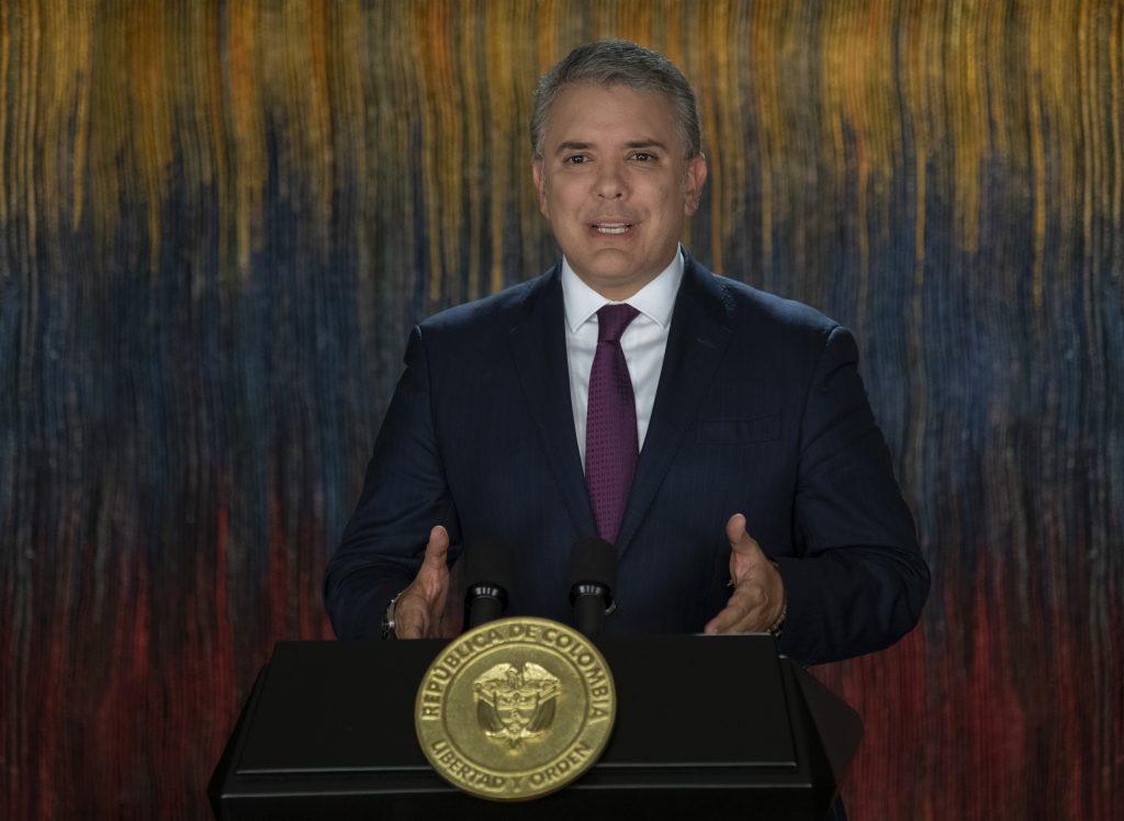 Duque adelanta la “conversación nacional” tras tres días de protestas en Colombia