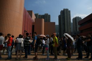 Victoria de los prodemocracia en elecciones en Hong Kong, según prensa local