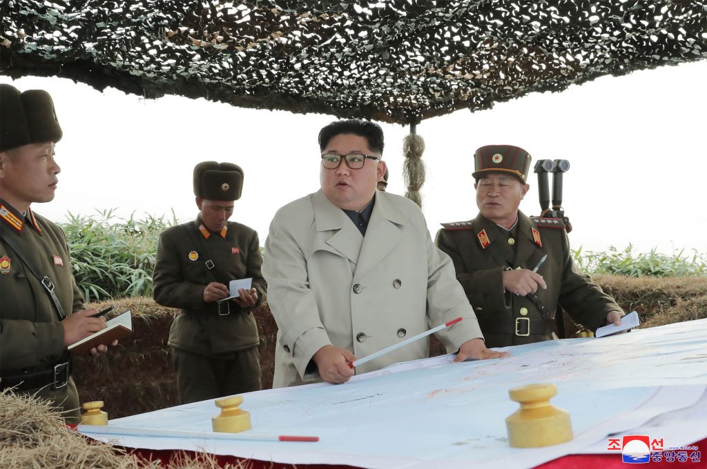 Corea del Norte trata de “estúpido” a líder japonés y le dice que pronto podría ver un “verdadero misil balístico”