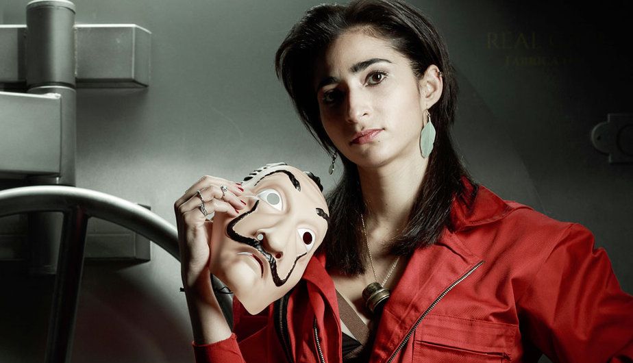 Actriz de “La Casa de Papel” se refirió a estallido social en Chile con potente mensaje