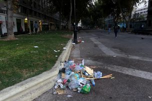 Recolectores de basura mantienen paro que afecta a 42 comunas de la Región Metropolitana