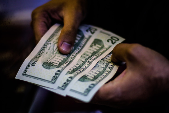 Banco Central se refiere al alto precio del dólar y manifiesta disposición a actuar frente a “situaciones anómalas”