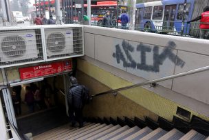 Línea 1 de Metro se encuentra sin servicio entre las estaciones Los Héroes y Baquedano