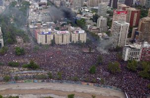 Más de 3,7 millones de personas han asistido a manifestaciones, según Carabineros