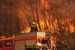 Mantienen Alerta Roja para la comuna de Valparaíso por incendio forestal