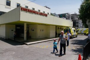 Colegio Médico criticó a Carabineros por lanzar lacrimógenas al Hospital Gustavo Fricke