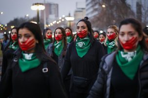 Coordinadora Feminista 8M rechaza acuerdo entre oficialismo y oposición