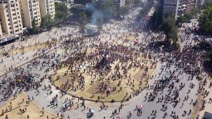 Balance de Carabineros por manifestaciones: Una persona en riesgo vital tras participar en destrozos en Santiago