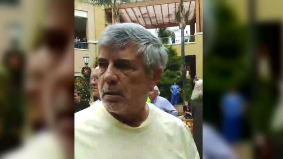 Gerente de banco fue desvinculado de su institución tras agredir a manifestantes en Portal La Dehesa