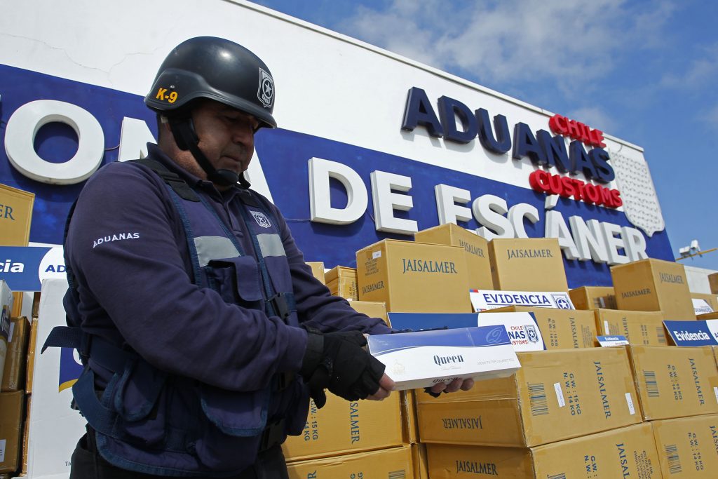 Aduanas incauta 94 miras telescópicas que habían ingresado como “juguetes”