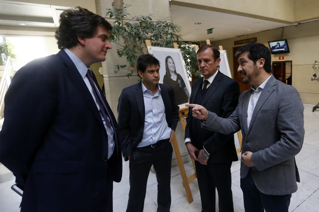 Diputados RN desestiman cambio de constitución: “No es tiempo de imposiciones”