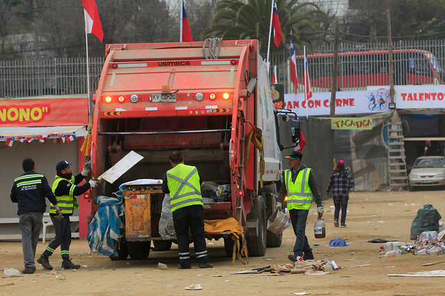 Seremi de Salud llamó a no sacar la basura debido a la paralización de los recolectores