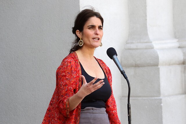 Ministra del Trabajo asegura que proyecto de “40 horas” sigue siendo inconstitucional