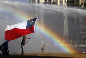 Con incidentes culmina otra vez manifestación convocada en Plaza Italia