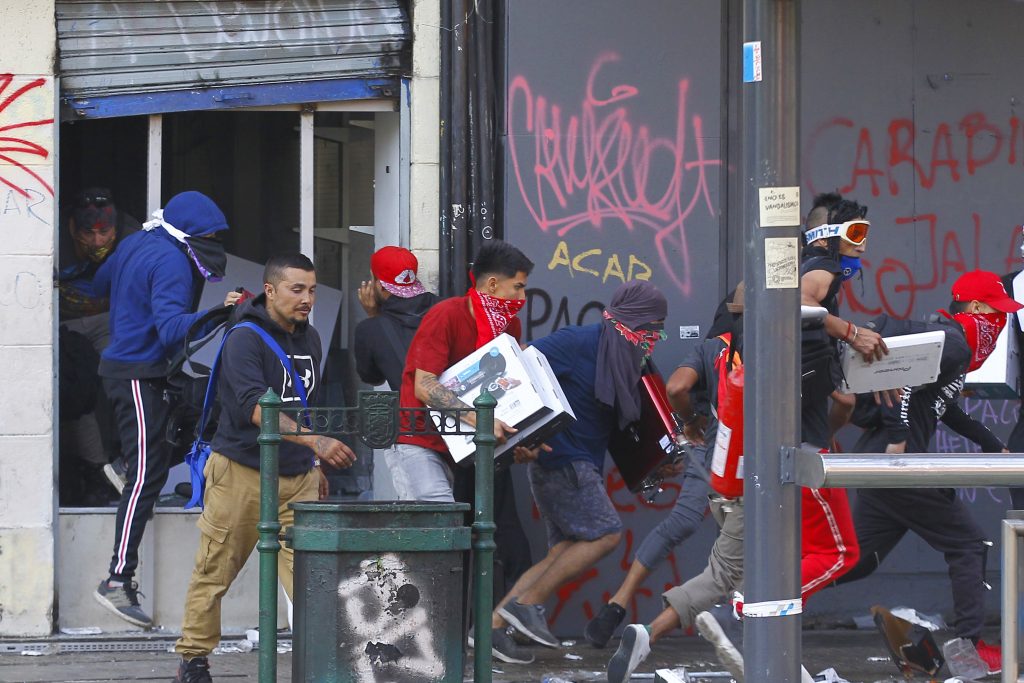 Fiscalía da “salida alternativa” a 26 saqueadores detenidos durante 21 octubre