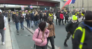 Primer juicio en Francia contra un policía por violencia contra 