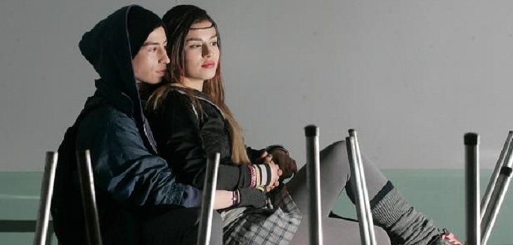 “Emocionante”: Actores de “El Reemplazante” recrean escena y comparten emotivo video en apoyo a las protestas