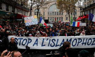 Miles de personas marchan en Francia contra la 'islamofobia'