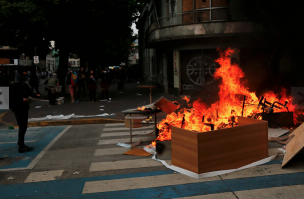 Manifestaciones en Concepción culminan con violencia e intentos de saqueo