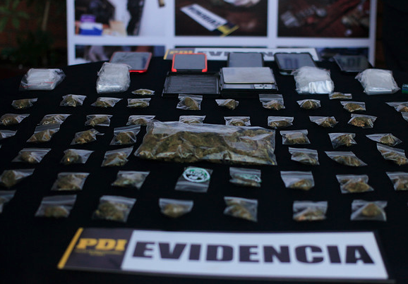 PDI incauta millonario cargamento de cannabis sativa oculta en camión