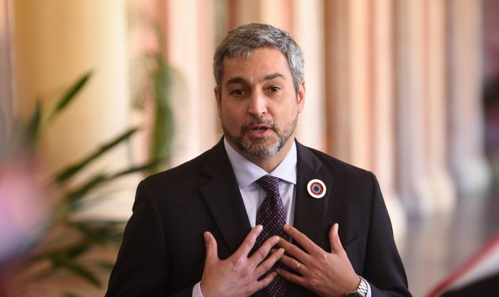 Presidente de Paraguay insta a respetar la democracia en Bolivia