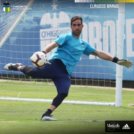 Claudio Bravo entrenó con el primer equipo de O’Higgins de Rancagua