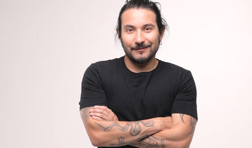 Felipe Avello demostró su apoyo al estallido social y marchó junto a su familia en Concepción