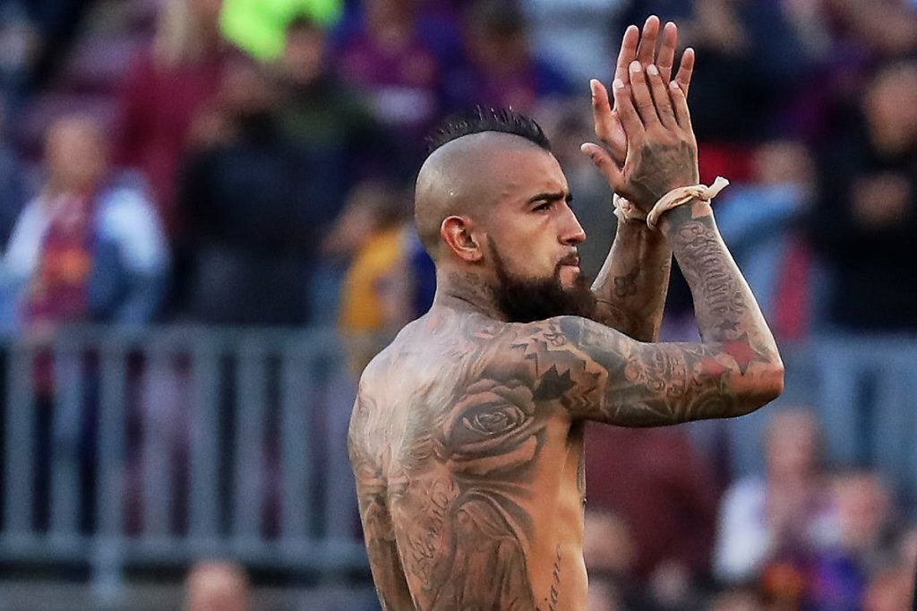 “Nunca da por perdido un balón”: Los elogios a Vidal por su acción en Champions