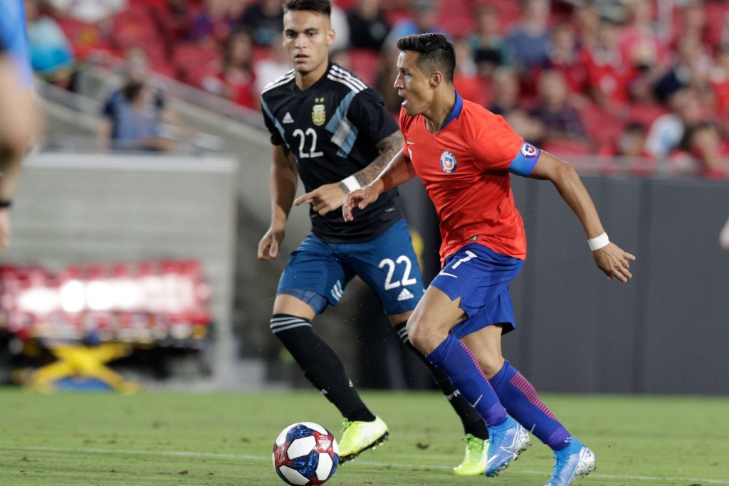 Compañero de Alexis en el Inter lo alabó: “Es un jugador interesante y nos puede dar una mano”