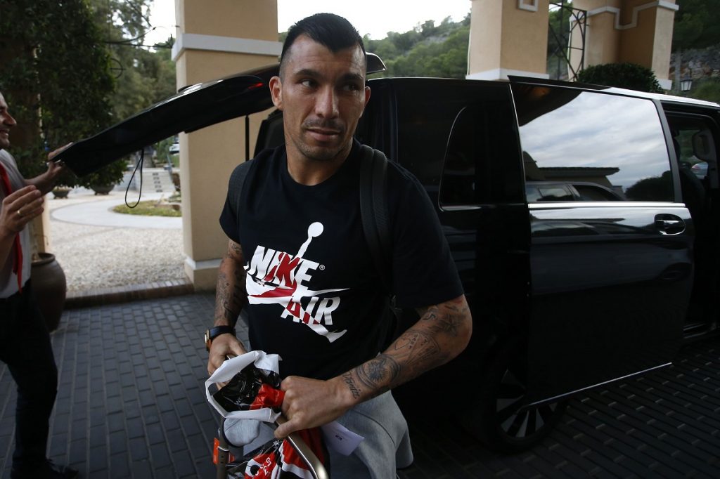 Gary Medel se refiere nuevamente a las manifestaciones sociales: “Apoyo al pueblo que lucha por sus derechos”
