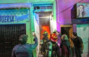 Tres personas mueren tras incendio de viviendas en el centro de Iquique