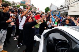 “El que baila, pasa”: Manchester United hizo alusión a las manifestaciones sociales en Chile