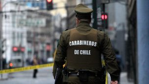 Carabineros pierde piezas dentales tras ser golpeado con tapa de olla durante manifestaciones