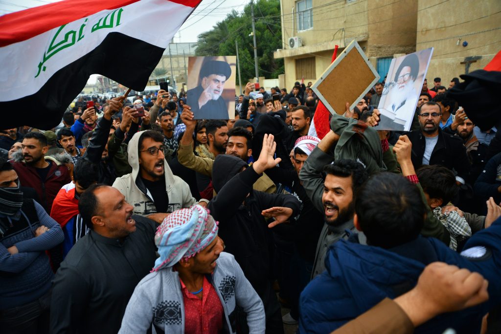 Manifestantes siguen en las calles de Irak pese a matanza de 17 civiles
