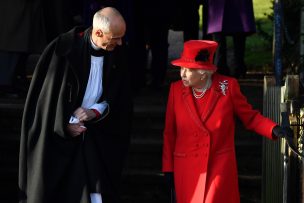 La reina Isabel II celebra el 