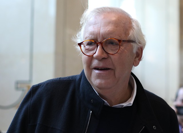 Jorge Burgos tras reunión jurídica en La Moneda: “No formo parte de la defensa del Presidente de la República”