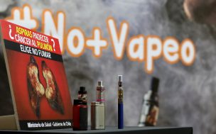 Impuesto a vapeadores: Médico explica que pueden producir cáncer y otros daños