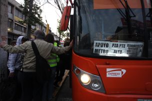 Así funcionará el transporte este domingo en Santiago: 27 buses de apoyo y 107 estaciones de Metro