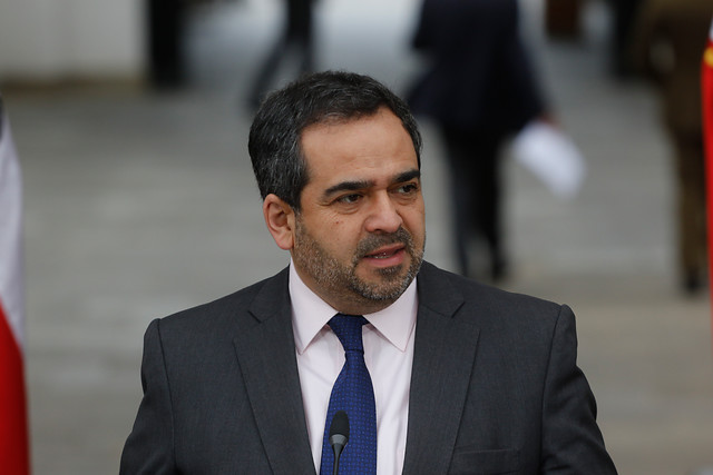 Senador Quintana propone el fin de las AFP