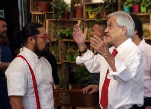 Chef mapuche tuvo que quitar bandera de su local tras funa por visita del Presidente Piñera