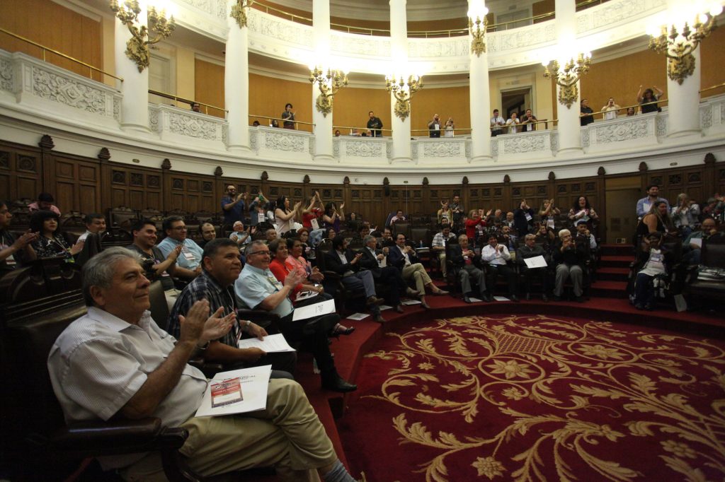 Seminario Constitucional reunió a más de 800 personas en el Teatro Municipal