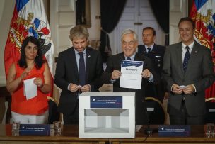 Presidente Piñera firma decreto que convoca plesbiscito constituyente: 