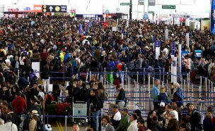 Anuncian plan de contingencia por temporada alta en el Aeropuerto de Santiago