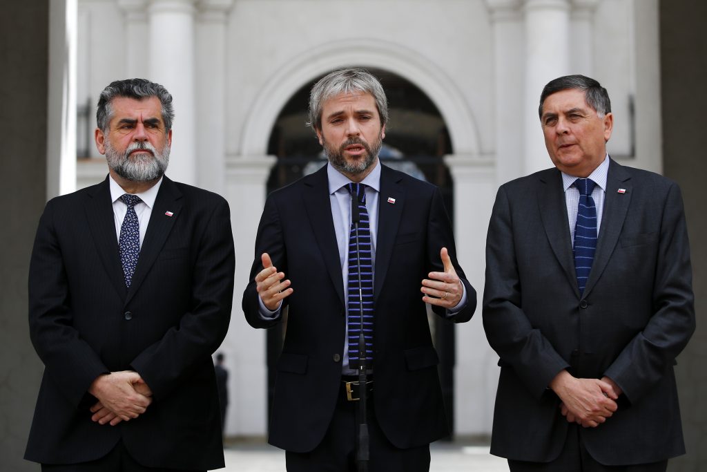 Ministro Blumel: “La democracia es solo compatible con la Paz Social”