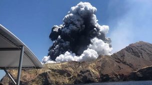 Minuto de silencio en Nueva Zelanda en homenaje a víctimas de erupción volcánica