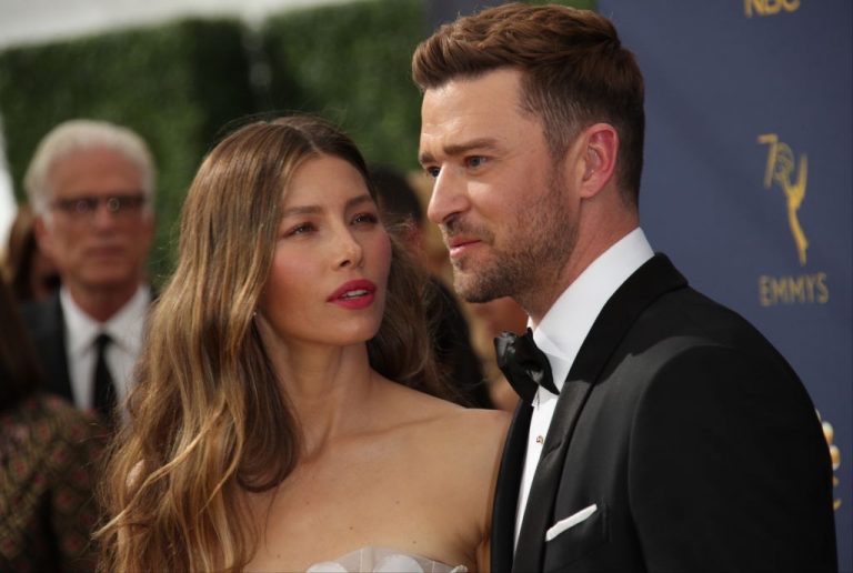 Justin Timberlake pide disculpas públicas tras ser captado de la mano con otra mujer