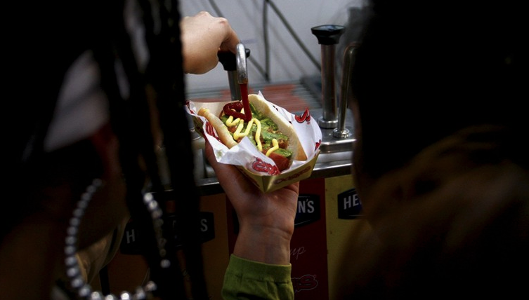 “Creo que me despido de Doggis”: Cadena de comida rápida anunció el fin de sus famosas salsas y causó indignación en redes