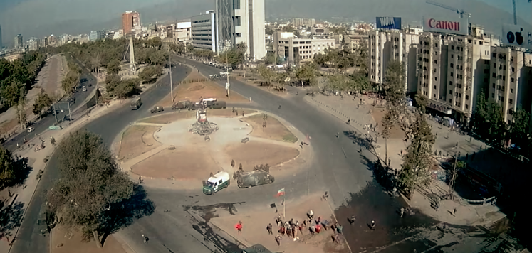 UOCT confirma desvíos en Plaza Baquedano por incidentes