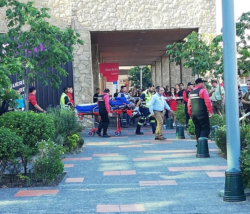 Al menos un herido dejó tiroteo en mall de Talcahuano
