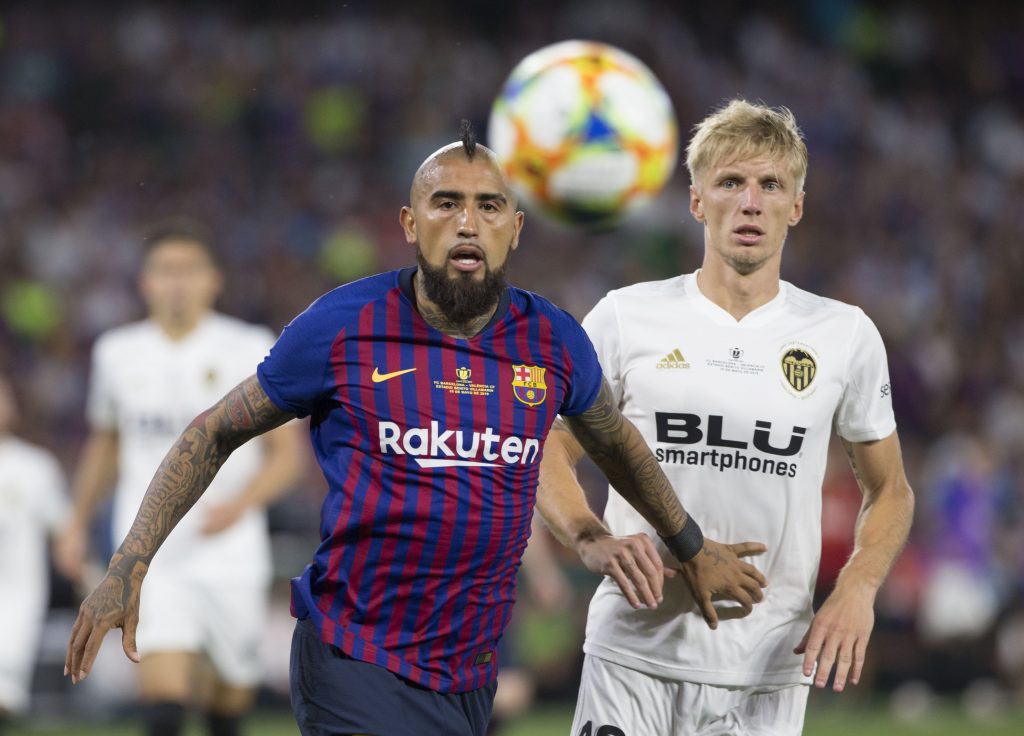 Diario Sport resaltó una “pista” del futuro de Vidal en su última postal